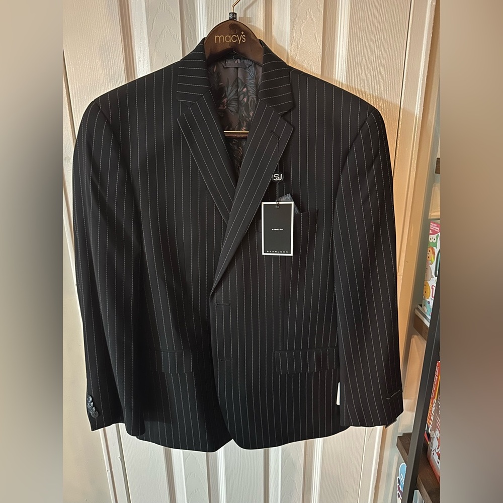 SEAN JOHN MENS SUIT / 2 Piece / NWT / Black Pinstripes